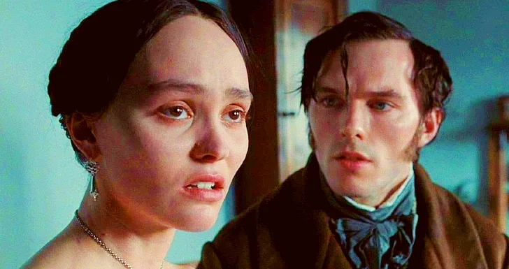 Lily-Rose Depp e Nicholas Hoult em Nosferatu